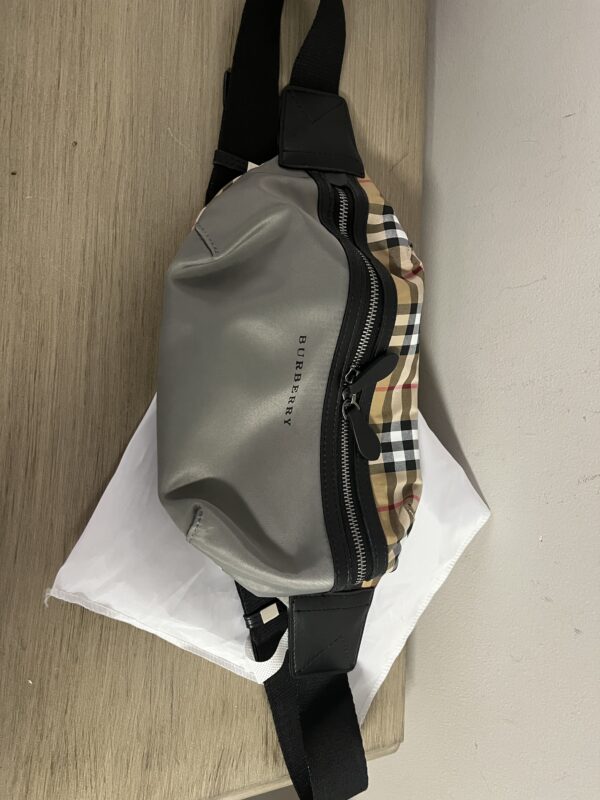 731 - Image 2