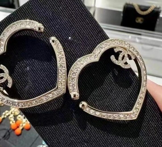 1281